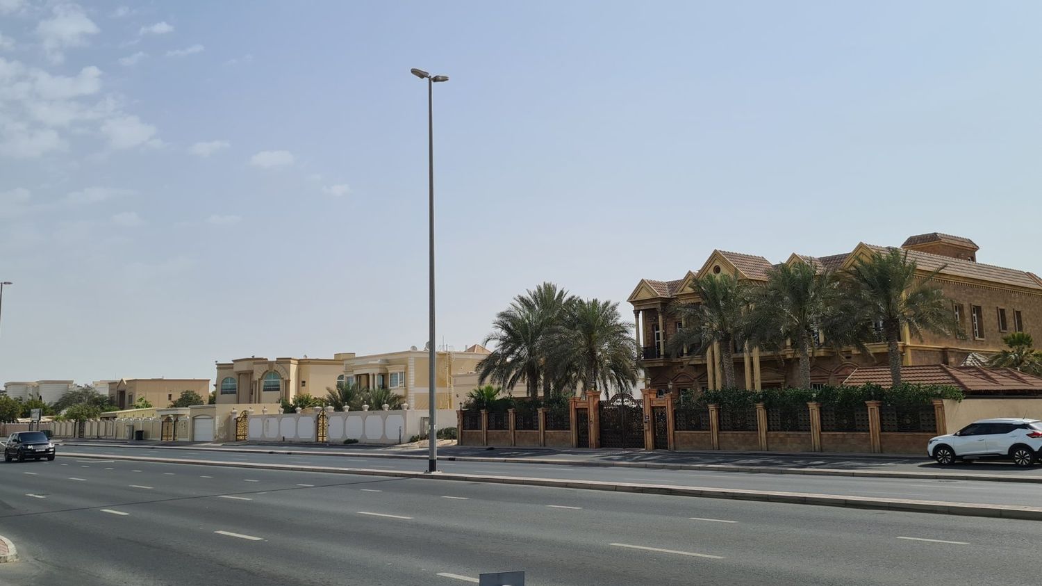 Al Barsha 2 Emirates.Estate