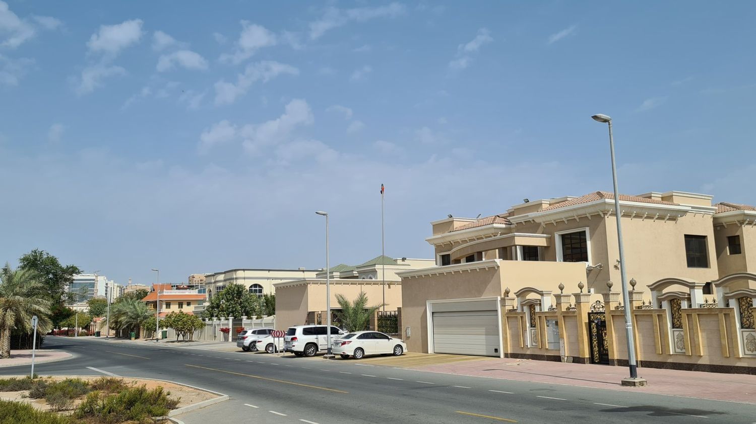 Al Barsha 2 Emirates.Estate