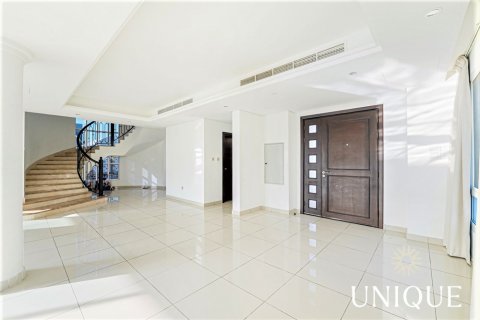 וילה להשכרה ב Living Legends, Dubai, איחוד האמירויות  6 חדרי שינה, 390.2 מ"ר, מספר 74046 - תמונה 7