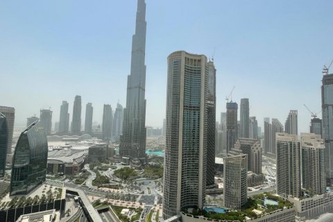 דירה למכירה ב Downtown Dubai (Downtown Burj Dubai), Dubai, איחוד האמירויות  3 חדרי שינה, 2024 מ"ר, מספר 79852 - תמונה 2