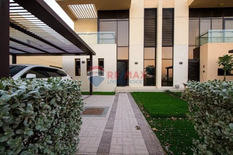 טאונהאוס למכירה ב DAMAC Hills (Akoya by DAMAC), Dubai, איחוד האמירויות  3 חדרי שינה, 253 מ"ר, מספר 78484 - תמונה 1