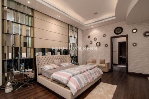 Emirates Hills, Dubai, संयुक्त अरब अमीरात में विला, 6 बेडरूम, 1114.83 वर्ग मीटर, संख्या 18424 - फ़ोटो 11