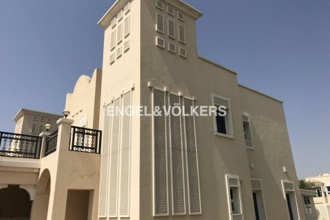 Jumeirah Village Circle, Dubai, संयुक्त अरब अमीरात में विला, 2 बेडरूम, 250 वर्ग मीटर, संख्या 18323 - फ़ोटो 4