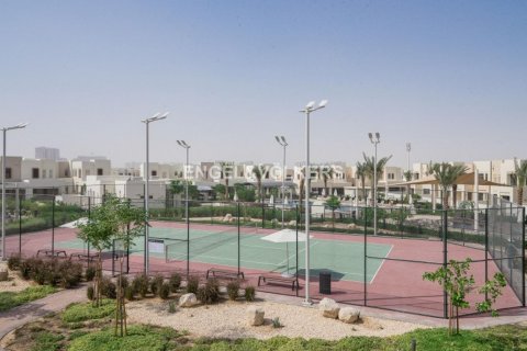 Reem, Dubai, संयुक्त अरब अमीरात में विला, 4 बेडरूम, 276.38 वर्ग मीटर, संख्या 20999 - फ़ोटो 14