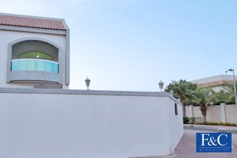Jumeirah, Dubai, संयुक्त अरब अमीरात में विला, 5 बेडरूम, 650.3 वर्ग मीटर, संख्या 44978 - फ़ोटो 6