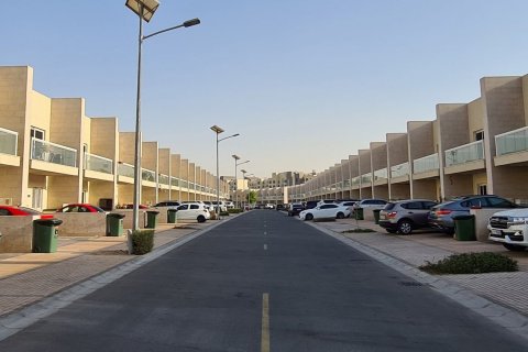 WARSAN VILLAGE में Al Warsan, Dubai,संयुक्त अरब अमीरात में डेवलपमेंट प्रॉजेक्ट, संख्या 61601 - फ़ोटो 3