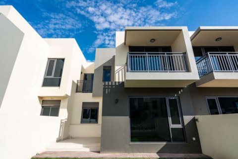 Kuća u nizu u gradu Dubai Hills Estate, UAE 5 spavaće sobe, 253 m2 Br. 6707 - Slika 12