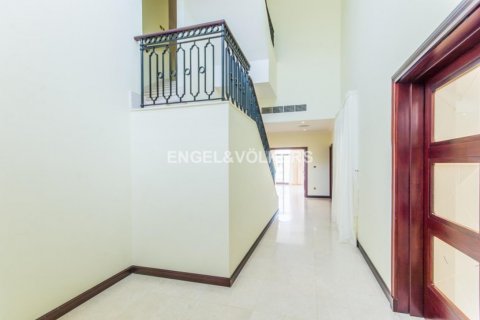 Vila u gradu Palm Jumeirah, Dubai, UAE 4 spavaće sobe, 464.51 m2 Br. 18053 - Slika 7