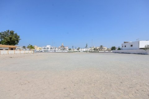 Zemlja u gradu Deira, Dubai, UAE 3488.39 m2 Br. 18387 - Slika 13