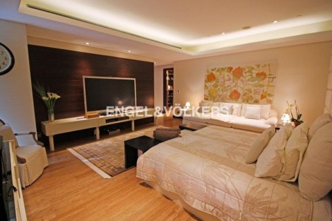 Apartman u LE REVE u gradu Dubai Marina, UAE 4 spavaće sobe, 585.93 m2 Br. 19541 - Slika 8