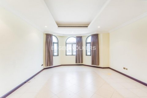 Vila u gradu Palm Jumeirah, Dubai, UAE 4 spavaće sobe, 464.51 m2 Br. 18053 - Slika 17