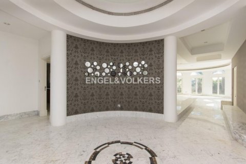 Vila u gradu Palm Jumeirah, Dubai, UAE 5 spavaće sobe, 1244.70 m2 Br. 18576 - Slika 2