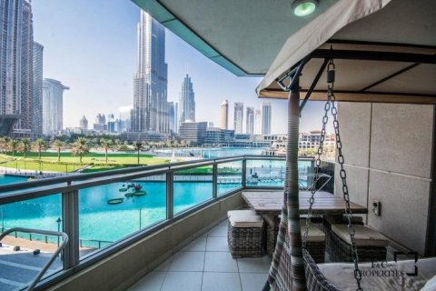 Apartman u gradu Downtown Dubai (Downtown Burj Dubai), UAE 3 spavaće sobe, 241.6 m2 Br. 44682 - Slika 1