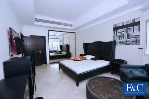 Vila u gradu Al Barsha, Dubai, UAE 5 spavaće sobe, 487.1 m2 Br. 44943 - Slika 9