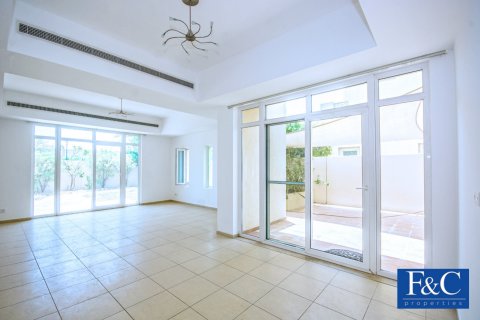 Vila u AL MAHRA u gradu Arabian Ranches, Dubai, UAE 4 spavaće sobe, 436.6 m2 Br. 44581 - Slika 18