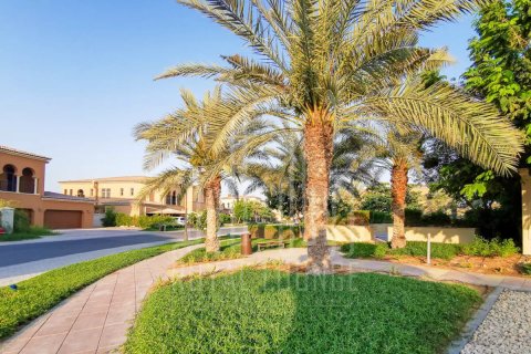 Vila na Saadiyat Island, Abu Dhabi, UAE 5 spavaće sobe, 1155 m2 Br. 74980 - Slika 1