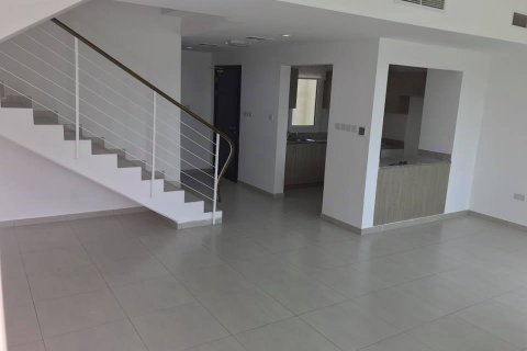 Kuća u nizu u gradu Al Ghadeer, Abu Dhabi, UAE 2 spavaće sobe, 124 m2 Br. 67778 - Slika 3