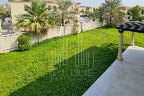 Vila na Saadiyat Island, Abu Dhabi, UAE 5 spavaće sobe, 542 m2 Br. 74988 - Slika 10