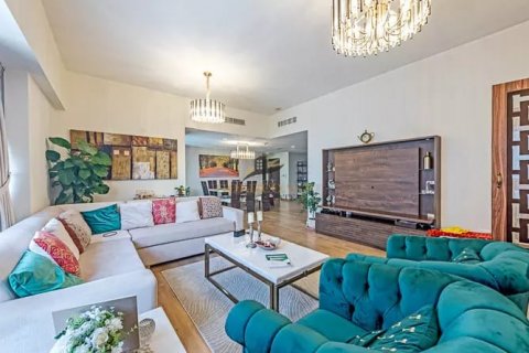 Apartman u gradu Business Bay, Dubai, UAE 3 spavaće sobe, 2197.04 m2 Br. 80705 - Slika 3