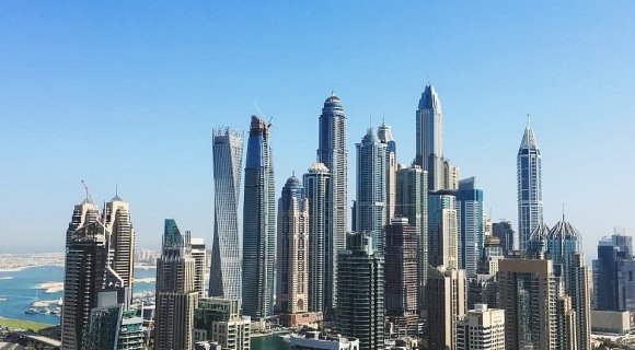 Real estate trends in October: transaction volumes fall while housing prices decline slows down