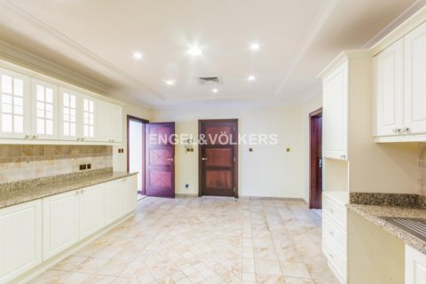 Villa itt: Palm Jumeirah, Dubai, EAE, 4 hálószoba, 464.51 m², azonosító: 18053 - fénykép 13