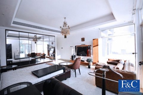 Villa itt: Al Barsha, Dubai, EAE, 5 hálószoba, 487.1 m², azonosító: 44943 - fénykép 8