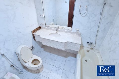 Villa itt: Umm Suqeim, Dubai, EAE, 4 hálószoba, 650.3 m², azonosító: 44984 - fénykép 9