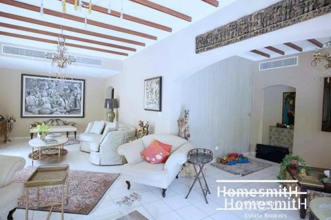 Villa itt: Meadows, Dubai, EAE, 5 hálószoba, 458 m², azonosító: 50661 - fénykép 2