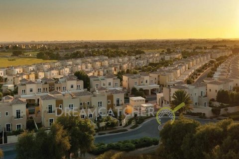 Városi lakóépület itt: Arabian Ranches 2, Dubai, EAE, 4 hálószoba, 239.04 m², azonosító: 70252 - fénykép 9