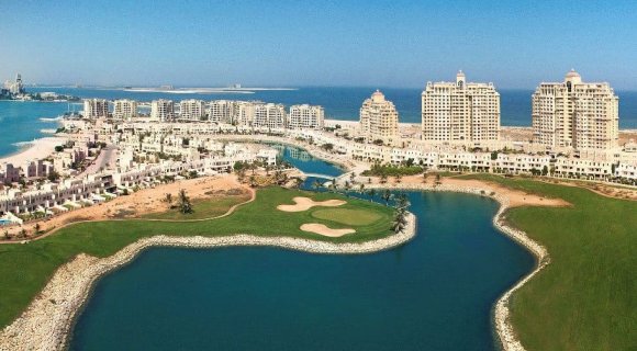 Freehold areas in Ras Al Khaimah: buying property in Al Hamra Village and Mina Al Arab