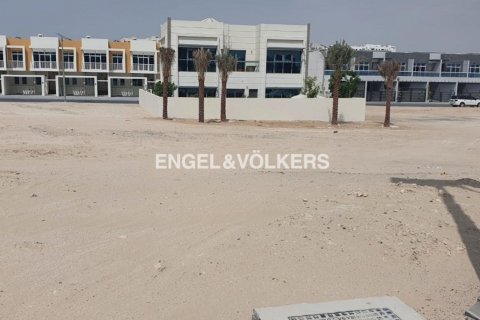 Tanah di Al Furjan, Dubai, UEA 615.38 m2 nomor 20156 - foto 1