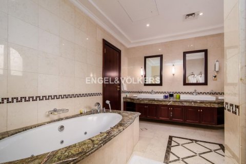 Vila di Palm Jumeirah, Dubai, UEA 6 kamar tidur, 1245.26 m2 nomor 20191 - foto 16