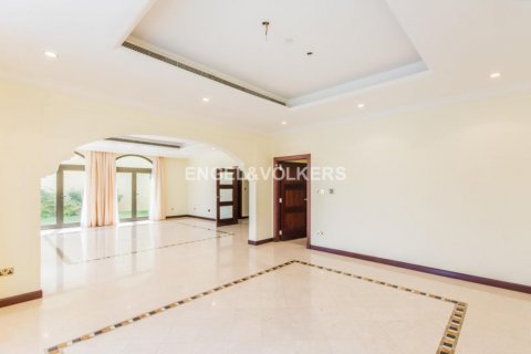 Vila di Palm Jumeirah, Dubai, UEA 4 kamar tidur, 657.10 m2 nomor 18009 - foto 2