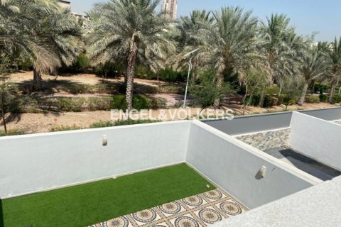Vila di Jumeirah Village Circle, Dubai, UEA 3 kamar tidur, 251.58 m2 nomor 19598 - foto 10