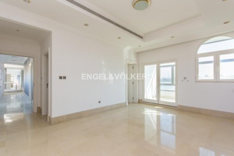 Vila di Palm Jumeirah, Dubai, UEA 5 kamar tidur, 1244.70 m2 nomor 18576 - foto 17
