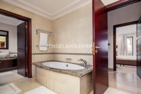 Vila di Palm Jumeirah, Dubai, UEA 6 kamar tidur, 1245.26 m2 nomor 20191 - foto 15