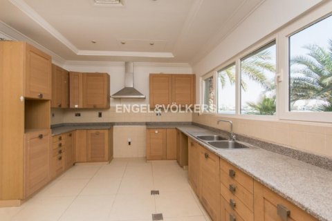 Vila di Palm Jumeirah, Dubai, UEA 5 kamar tidur, 1244.70 m2 nomor 18576 - foto 12