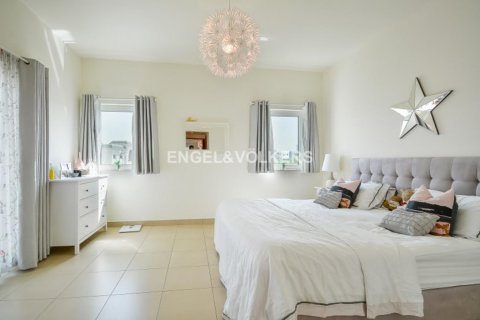 Vila di Al Furjan, Dubai, UEA 3 kamar tidur, 301.19 m2 nomor 21711 - foto 9