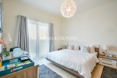 Vila di Al Furjan, Dubai, UEA 3 kamar tidur, 301.19 m2 nomor 21711 - foto 12