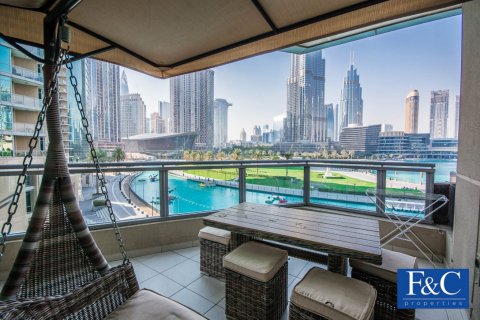 Apartemen di Downtown Dubai (Downtown Burj Dubai), UEA 3 kamar tidur, 241.6 m2 nomor 44681 - foto 1