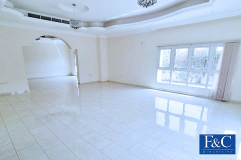 Vila di Umm Suqeim, Dubai, UEA 5 kamar tidur, 1419.5 m2 nomor 44574 - foto 11