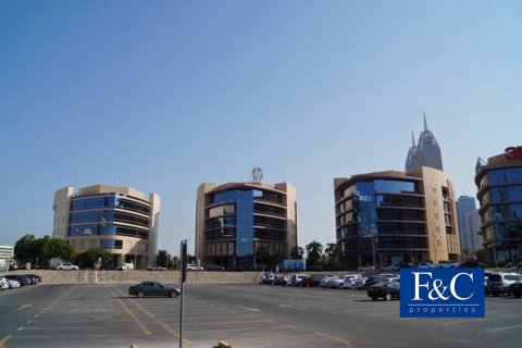 Tanah di Dubai Internet City, UEA 3214.4 m2 nomor 44604 - foto 7