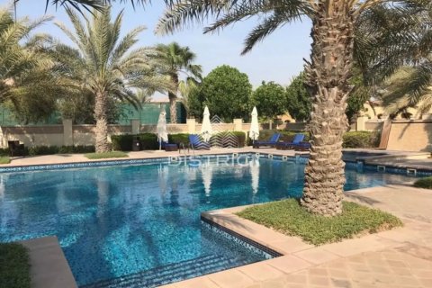 Vila di Saadiyat Island, Abu Dhabi, UEA 4 kamar tidur, 482 m2 nomor 49995 - foto 2