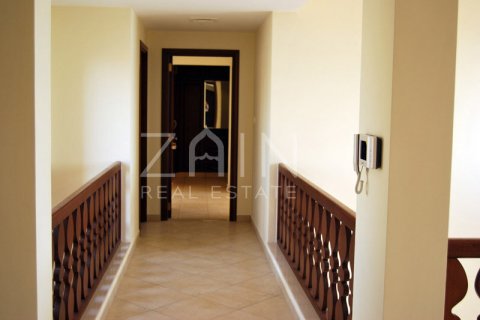 Vila di Al Hamra Village, Ras Al Khaimah, UEA 5 kamar tidur, 507 m2 nomor 51489 - foto 3