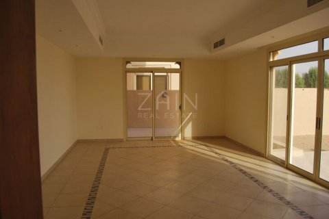 Vila di Al Hamra Village, Ras Al Khaimah, UEA 5 kamar tidur, 507 m2 nomor 51489 - foto 7