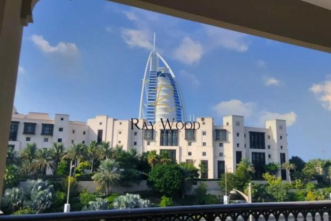 Apartemen di Umm Suqeim, Dubai, UEA 3 kamar tidur, 223 m2 nomor 61402 - foto 7