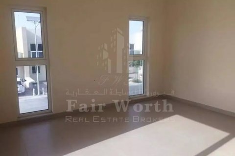 Vila di International City, Dubai, UEA 3 kamar tidur, 153 m2 nomor 59559 - foto 4