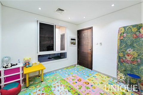 Vila di Living Legends, Dubai, UEA 6 kamar tidur, 390.2 m2 nomor 74046 - foto 11