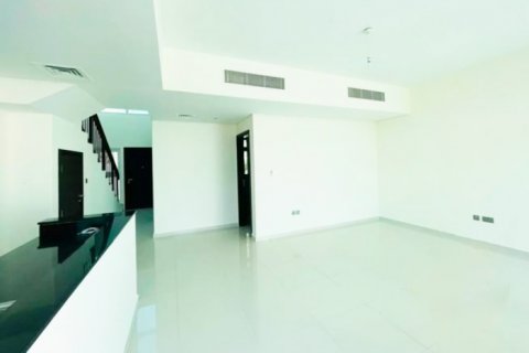 Townhouse di DAMAC Hills (Akoya by DAMAC), Dubai, UEA 3 kamar tidur, 166.2964 m2 nomor 73105 - foto 3