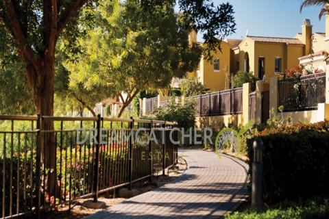 Townhouse di Arabian Ranches 2, Dubai, UEA 3 kamar tidur, 184.69 m2 nomor 47714 - foto 11